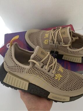 Adidas NMD_R1 TR MarvelSz 7.5
Men ( GX1208) NWB